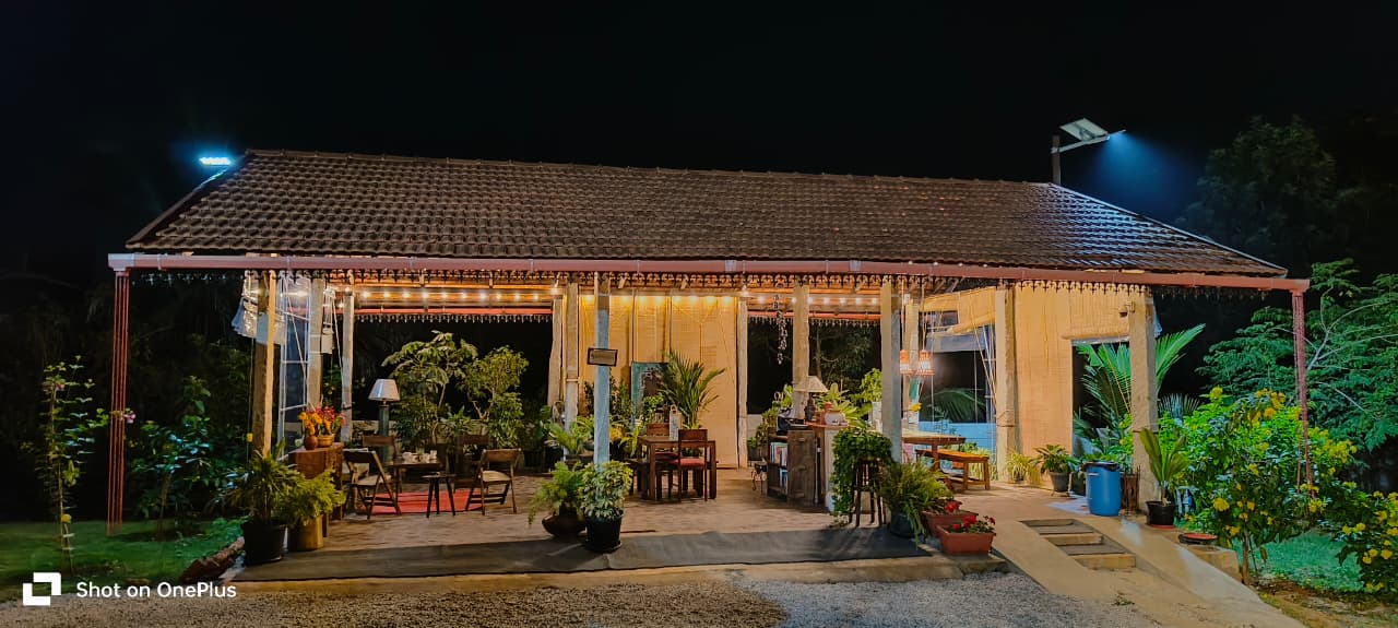 Casa Nassa night view